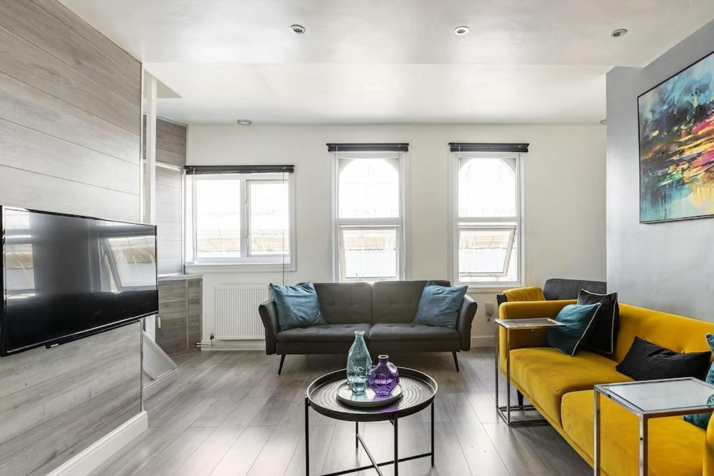 One Bedroom Duplex Apartment Located In Cowley. Oxford Extérieur photo